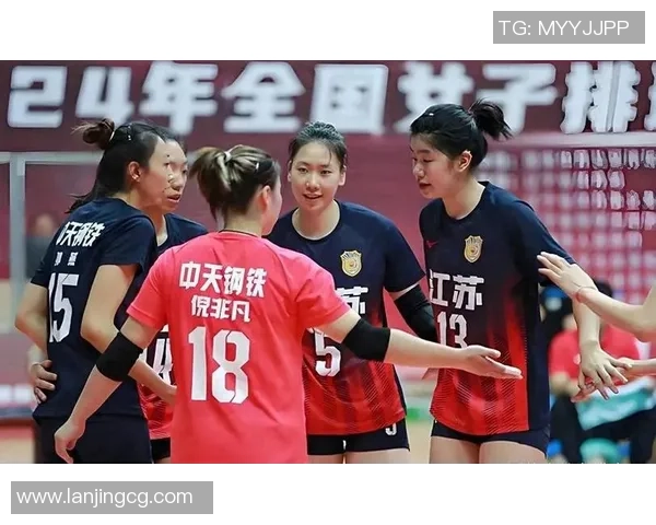 南京排球队荣登全国排球速度排行榜首位展现强大实力与团队合作精神 南京排球队荣登全国排球速度排行榜首位展现强大实力与团队合作精神