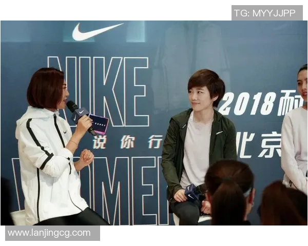 张芳独家揭秘足球技巧与心得分享助你提升球技与比赛表现